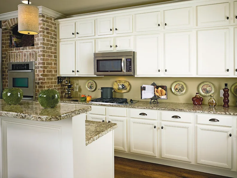 Antique Cream Kitchen Cabinets Are A, What Color Countertop Goes With Cream Cabinets